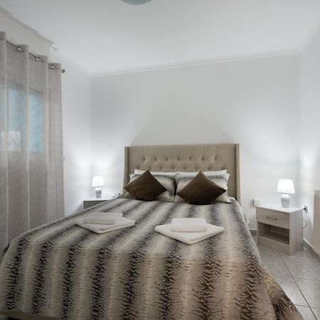 Апартаменты Sea & Sky By Valeria Near The Airport Порто-Рафти Экстерьер фото